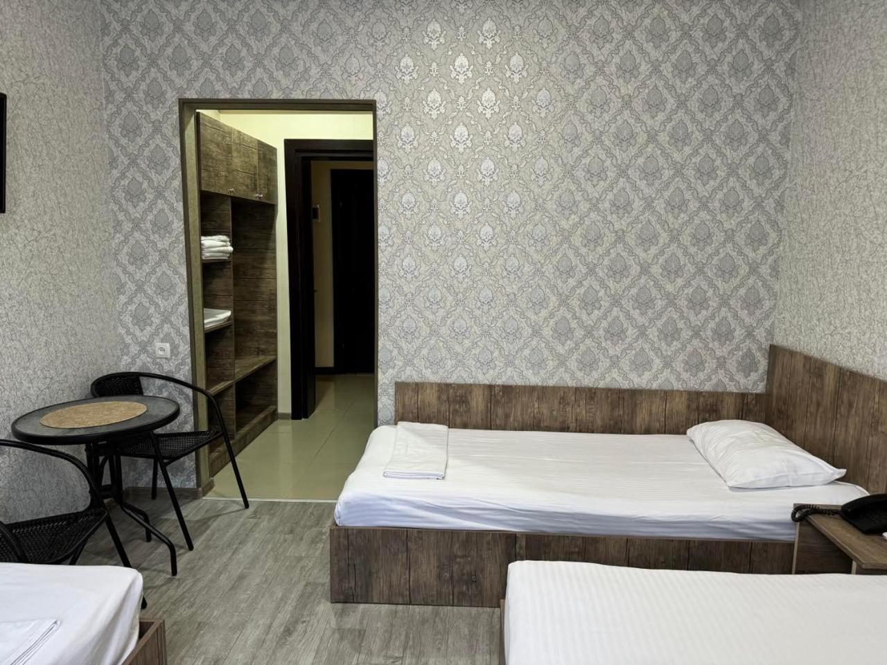 Hotel Skib Tbilisi Exterior foto